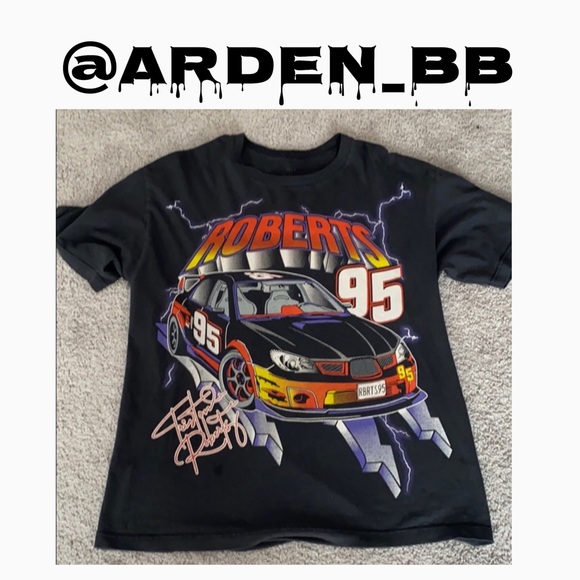 Brandy Melville Tops - NEW brandy melville roberts95’ shirt <3